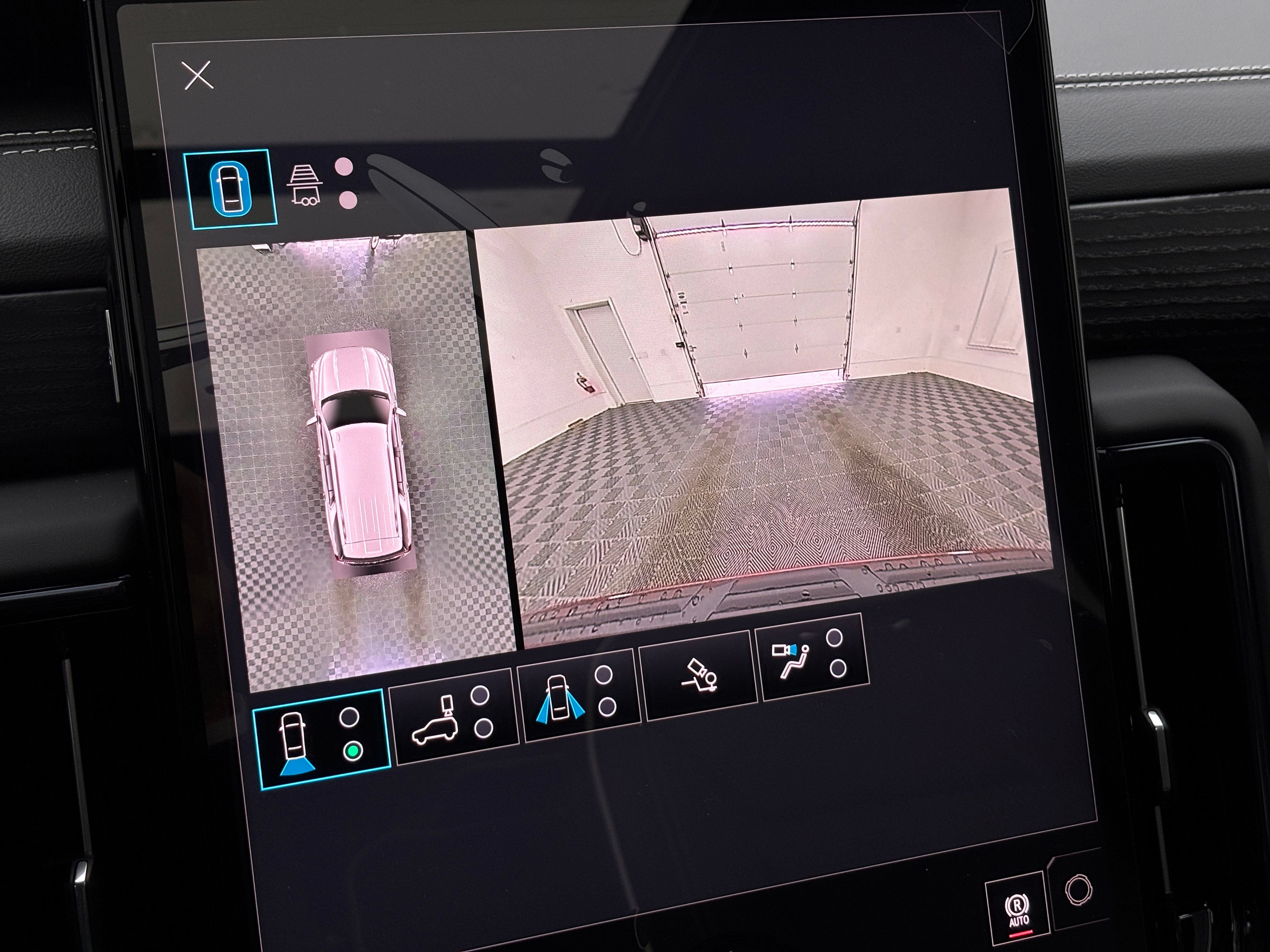 New 2026 GMC Yukon AT4 Ultimate AWD/4WD image 4