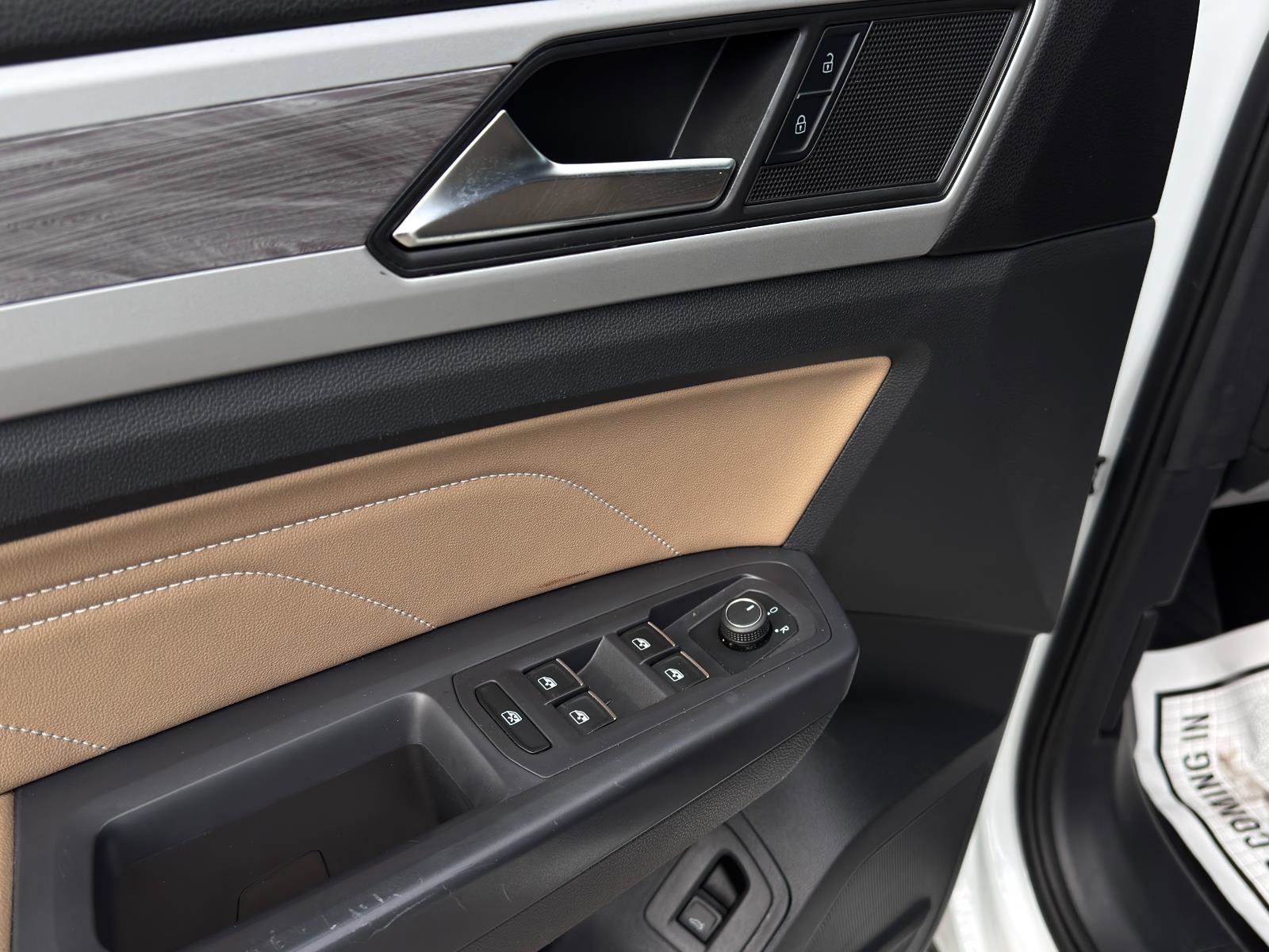 Used 2021 Volkswagen Atlas Cross Sport SE image 14