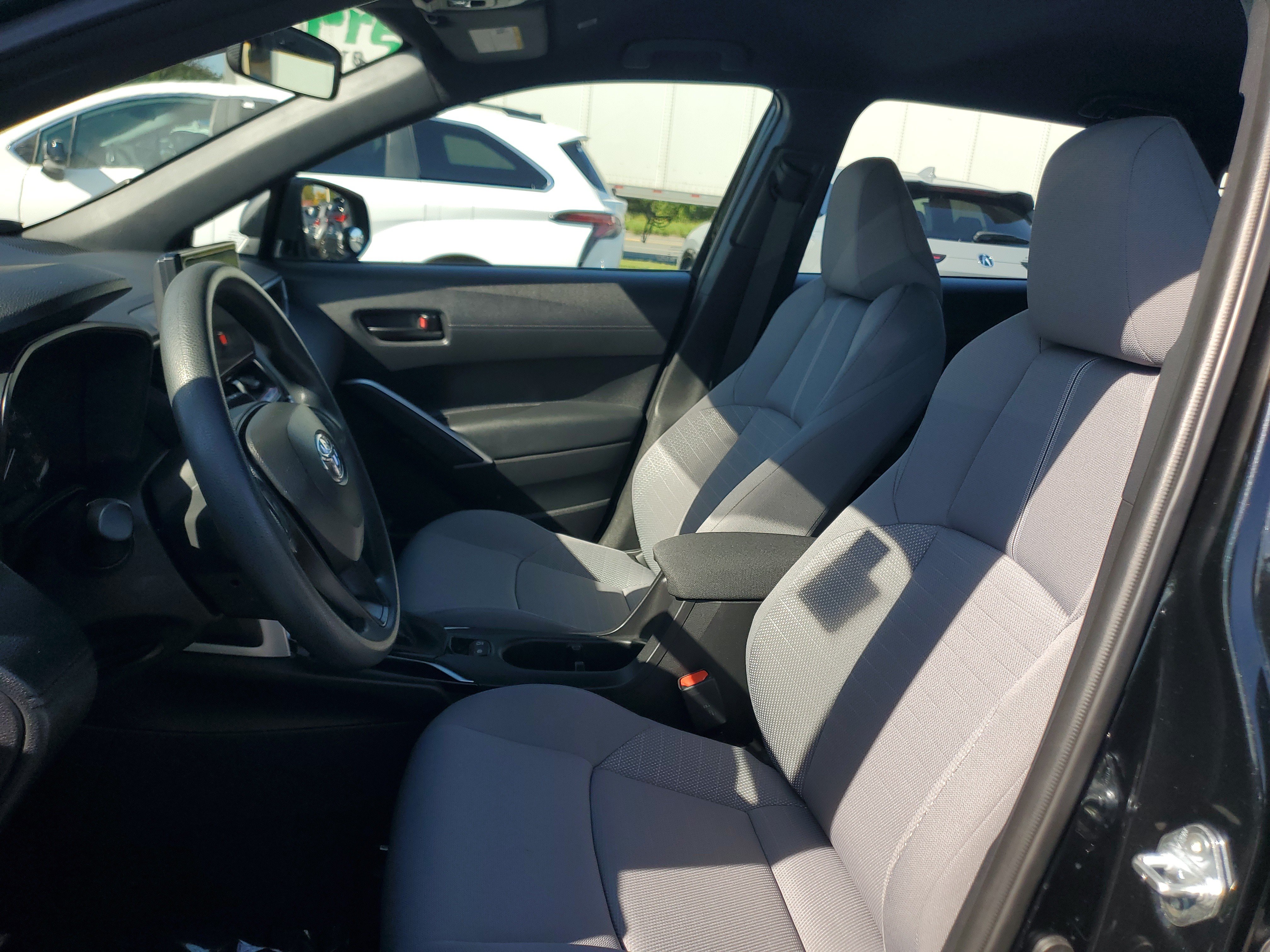Certified 2025 Toyota Corolla Cross AWD Hybrid image 17