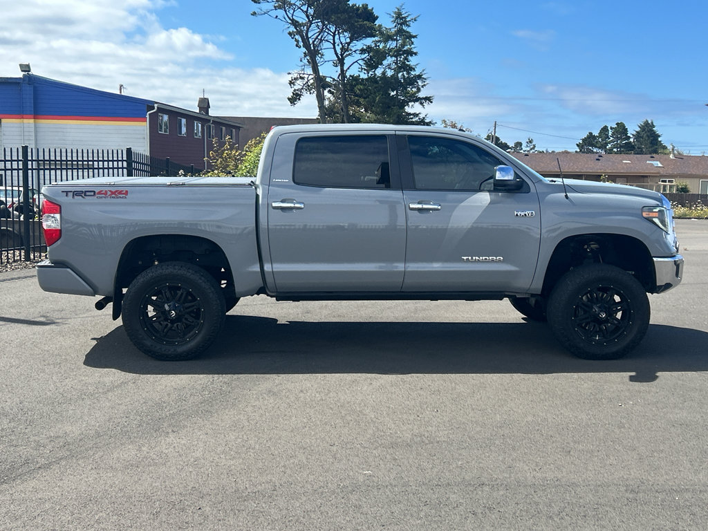 Used 2019 Toyota Tundra Limited w/ Limited Premium Package AWD/4WD image 11