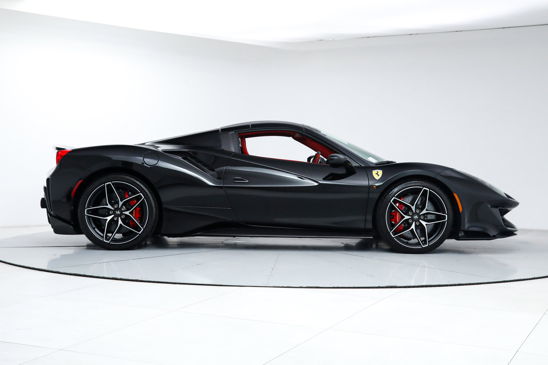 Certified 2020 Ferrari 488 Pista image 11