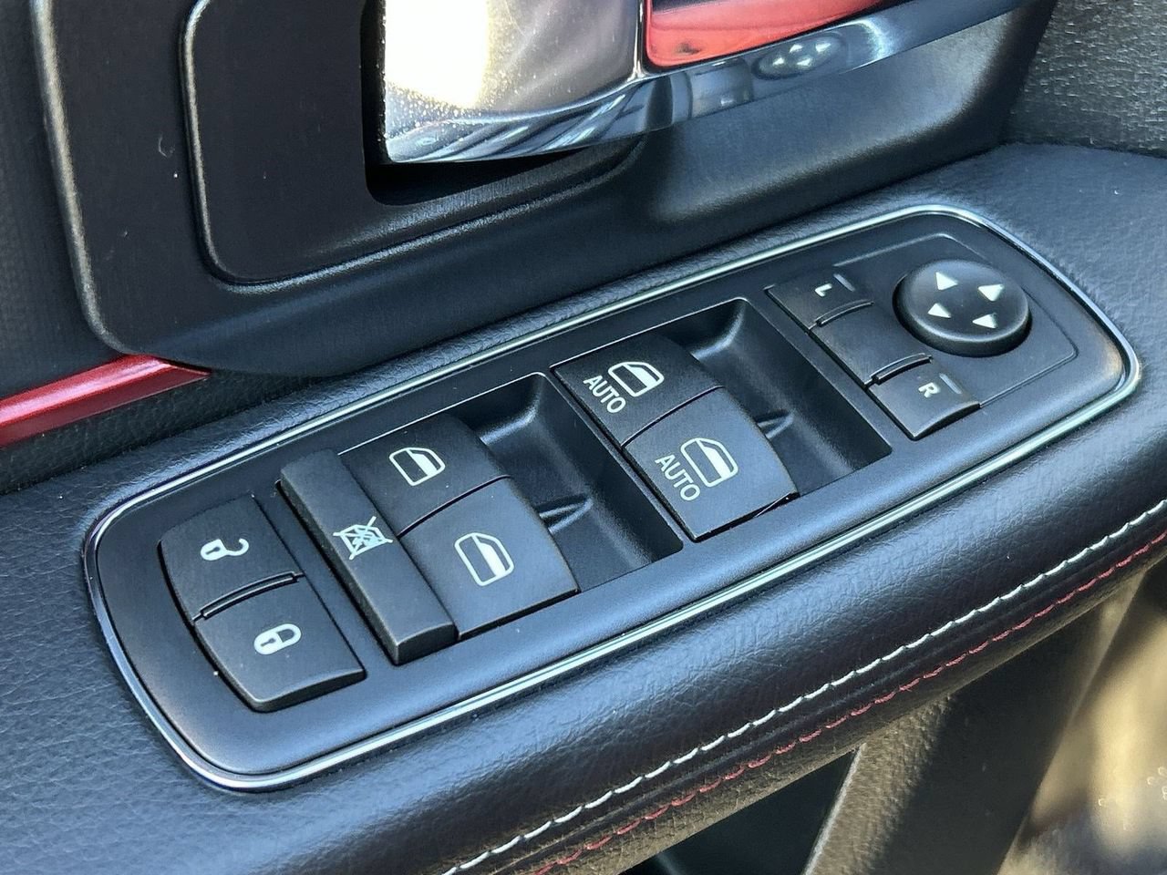 Used 2016 RAM 1500 Rebel w/ Luxury Group AWD/4WD image 18