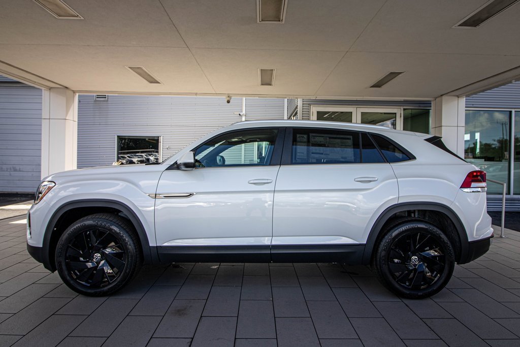 New 2026 Volkswagen Atlas Cross Sport SE image 12