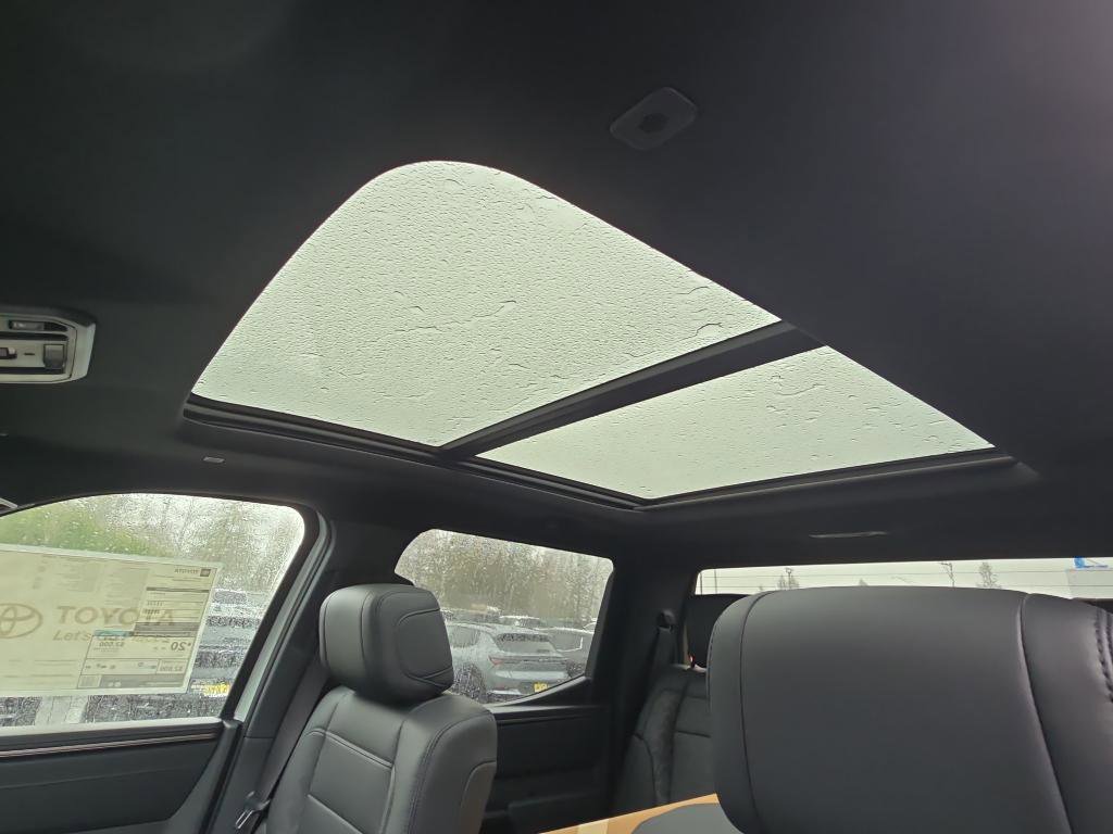 New 2025 Toyota Tundra Limited image 12
