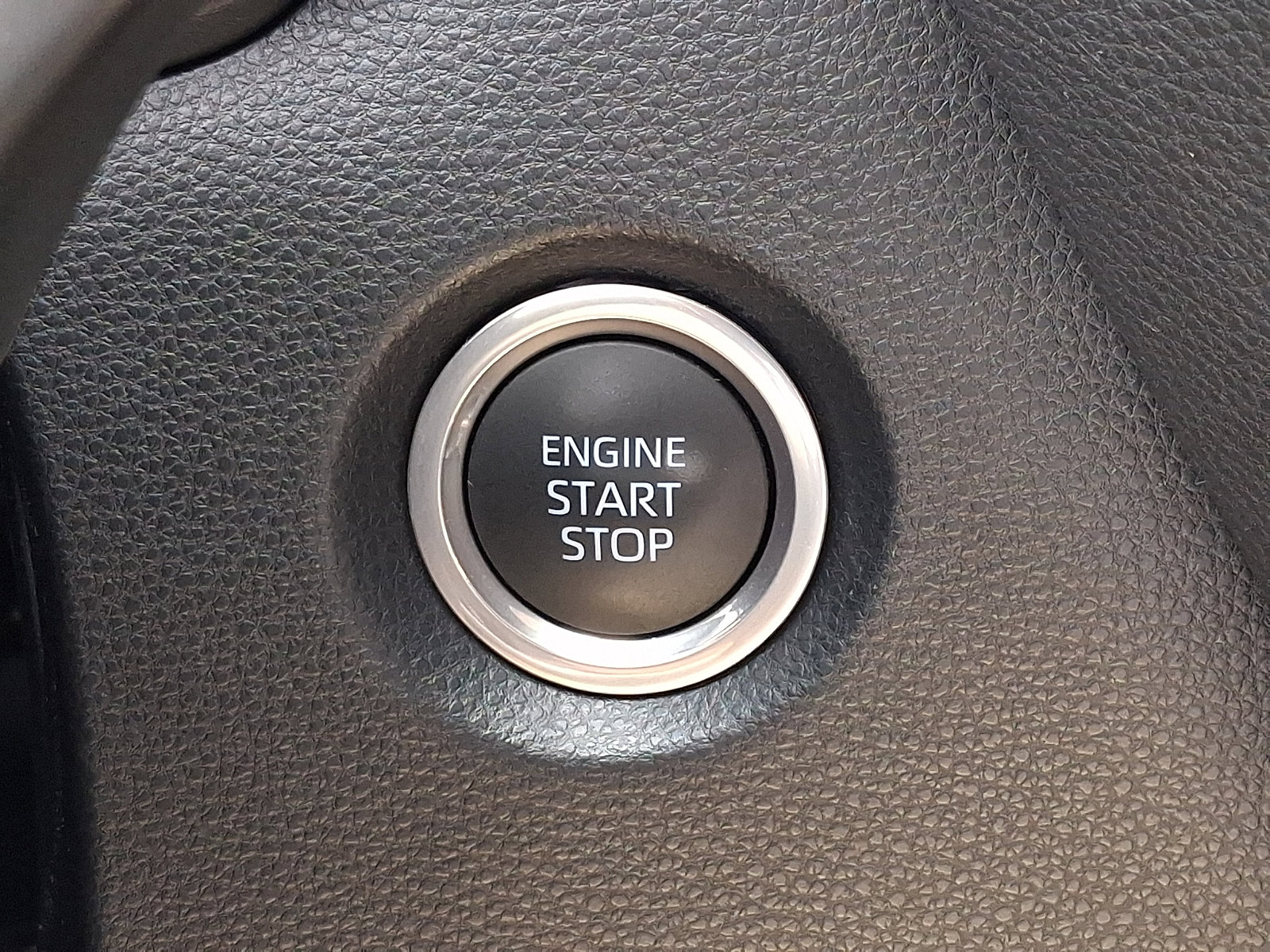 Used 2021 Toyota Corolla LE w/ LE Convenience Package FWD image 24