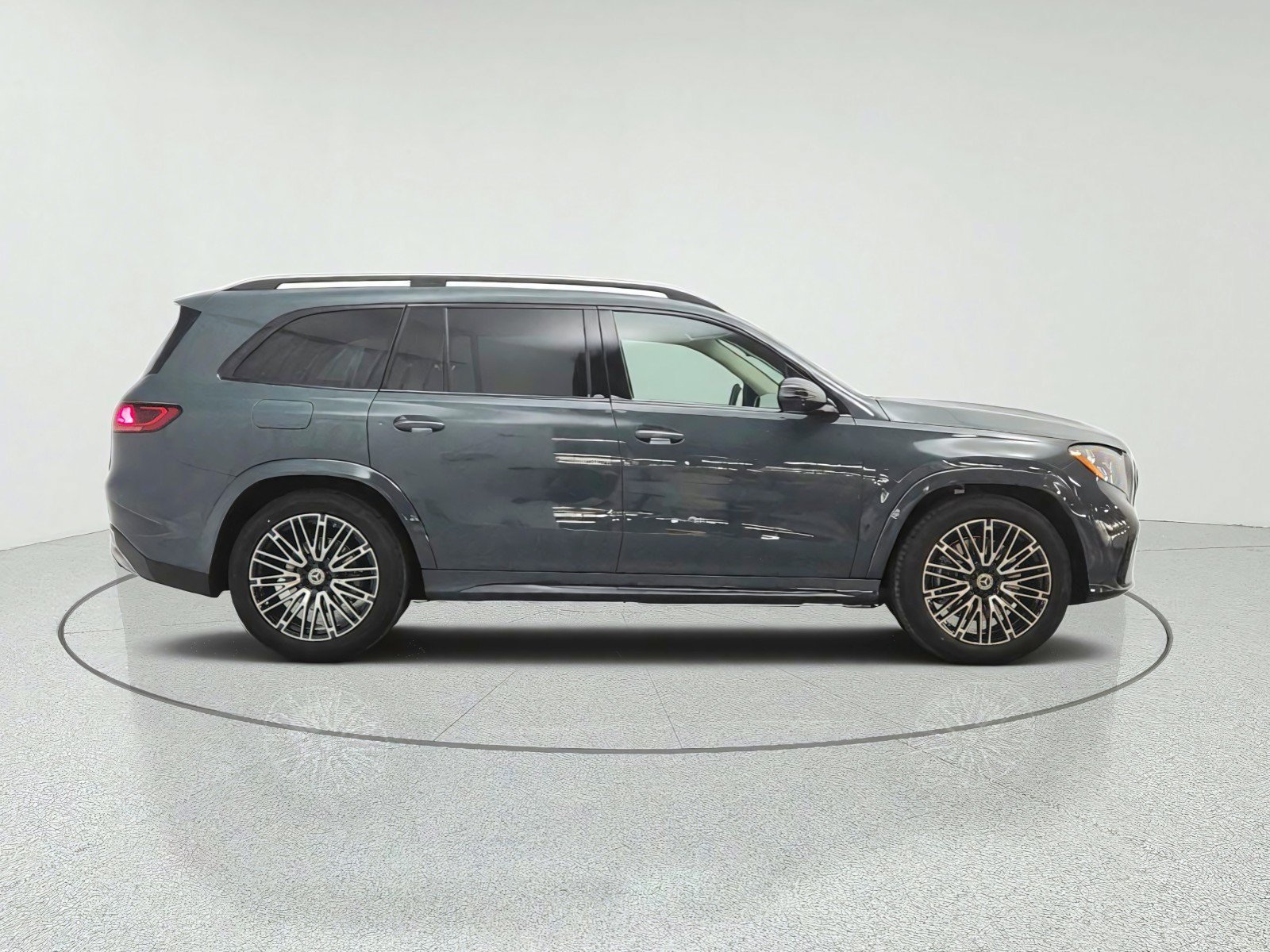 New 2027 Mercedes-Benz GLS 450 4MATIC image 4