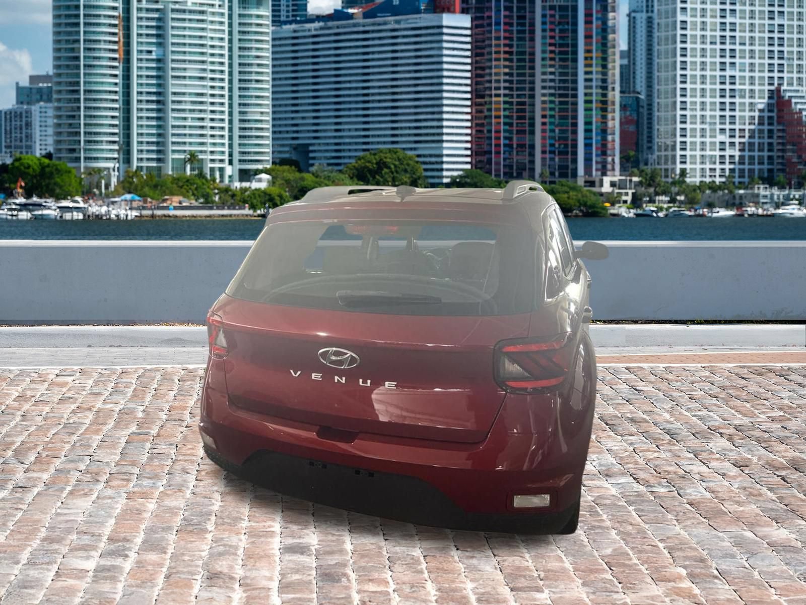 Used 2023 Hyundai Venue SEL FWD image 3