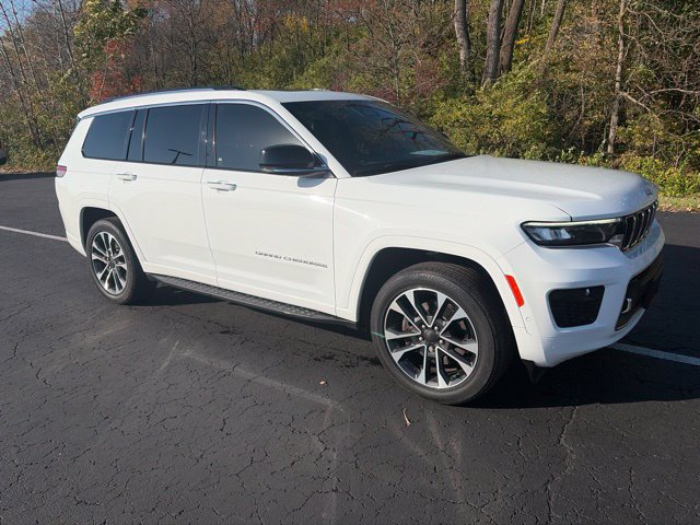 Used 2022 Jeep Grand Cherokee L Overland w/ Luxury Tech Group IV AWD/4WD image 7