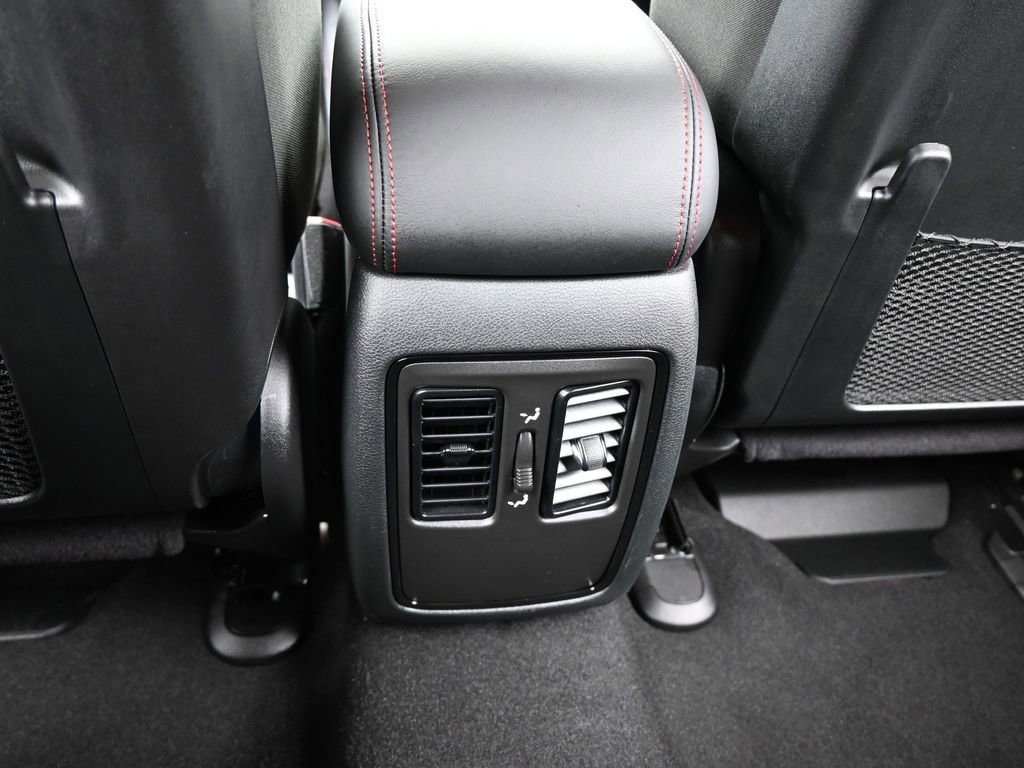 Used 2024 Dodge Durango R/T w/ Blacktop Package image 37