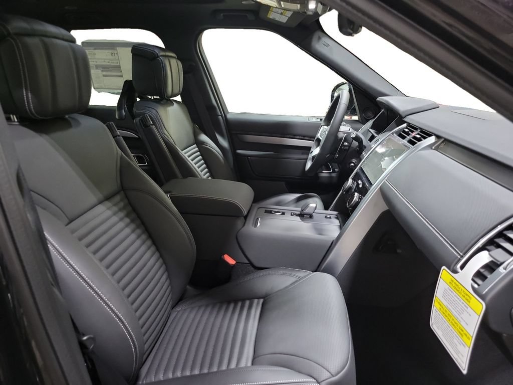 New 2026 Land Rover Discovery Limited Edition AWD/4WD image 30