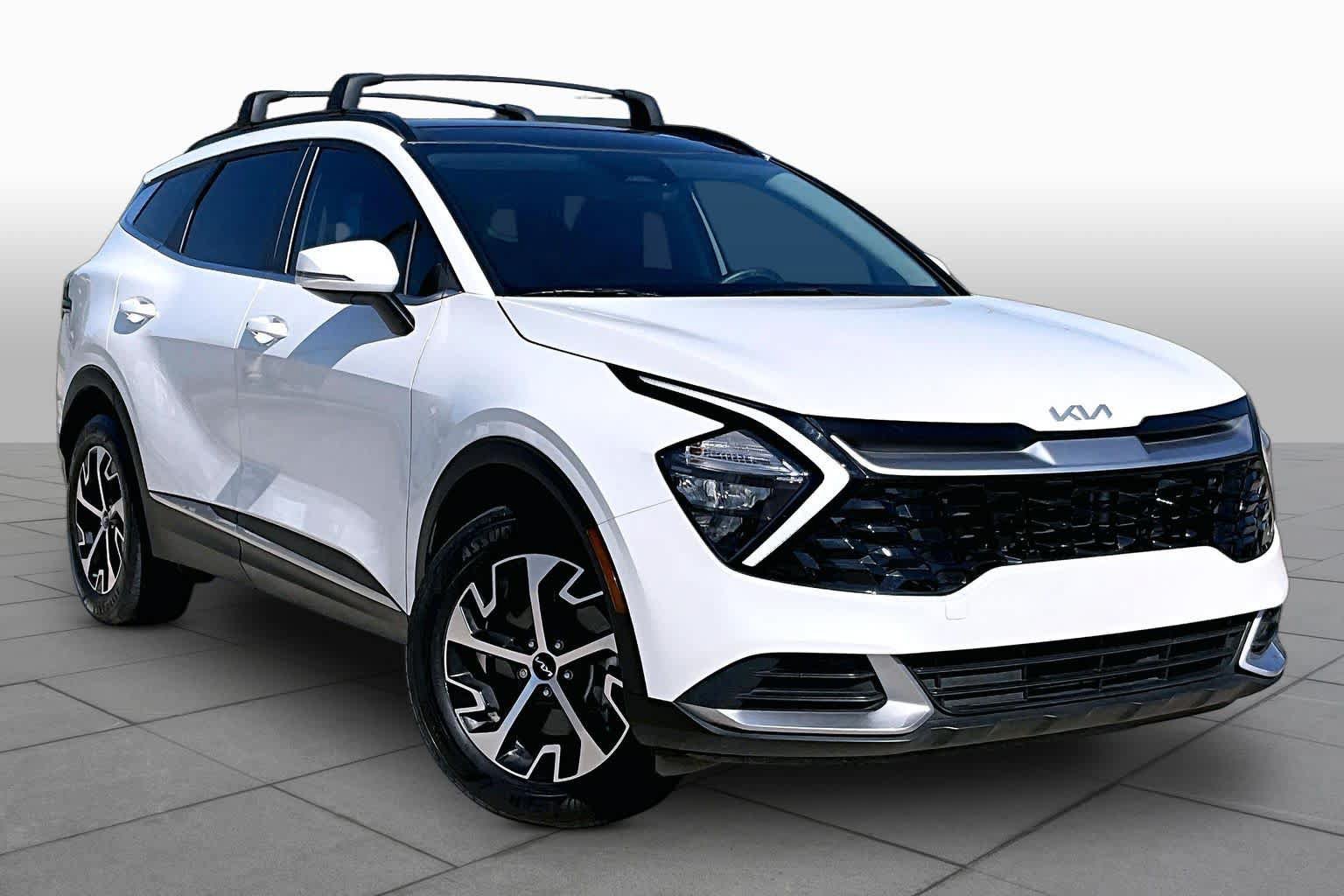 Used 2023 Kia Sportage EX w/ EX Premium Package AWD/4WD image 3
