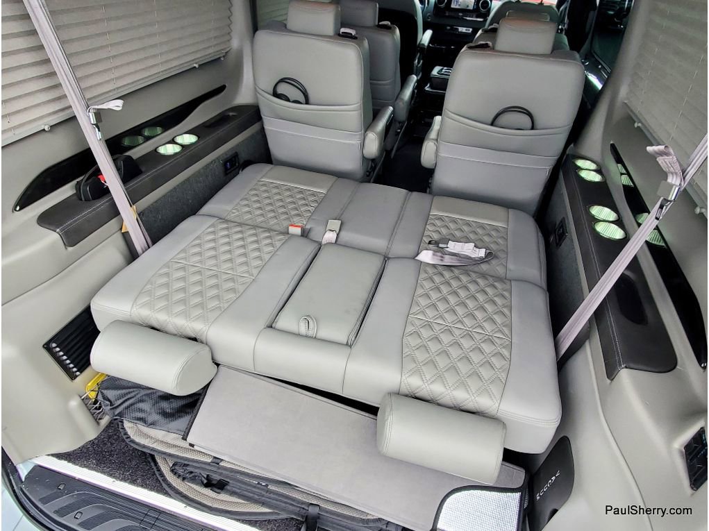 Used 2024 Mercedes-Benz Sprinter 2500 image 20