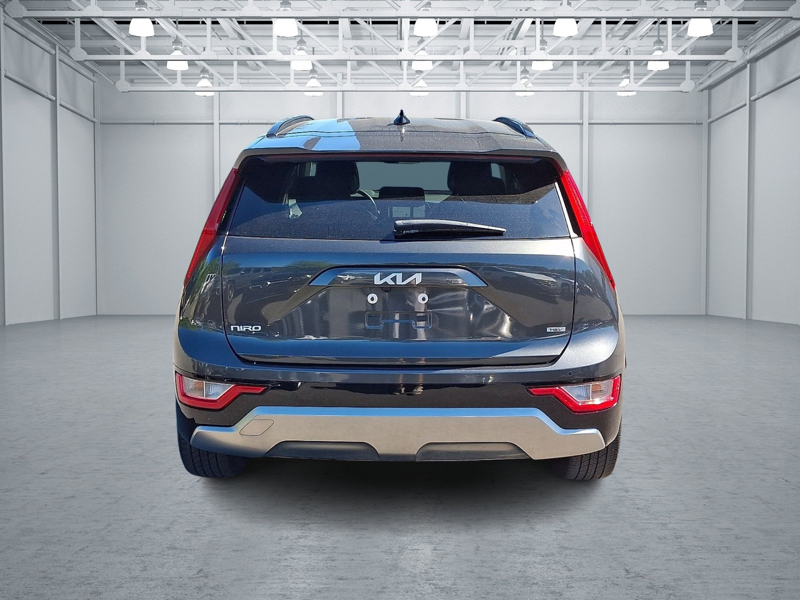 Used 2023 Kia Niro EX Touring FWD image 5