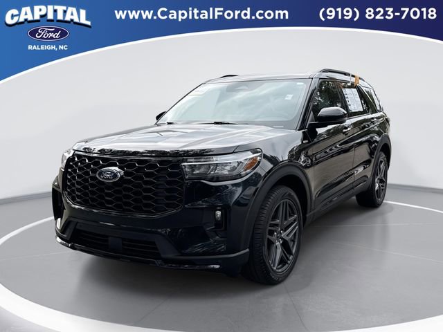 Certified 2025 Ford Explorer ST-Line w/ Premium Package AWD/4WD image 1
