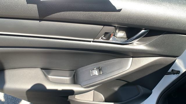Used 2022 Honda Accord Sport image 18