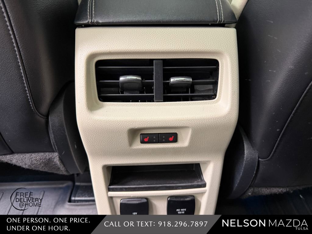 Used 2017 Ford Edge Titanium w/ Equipment Group 301A AWD/4WD image 38