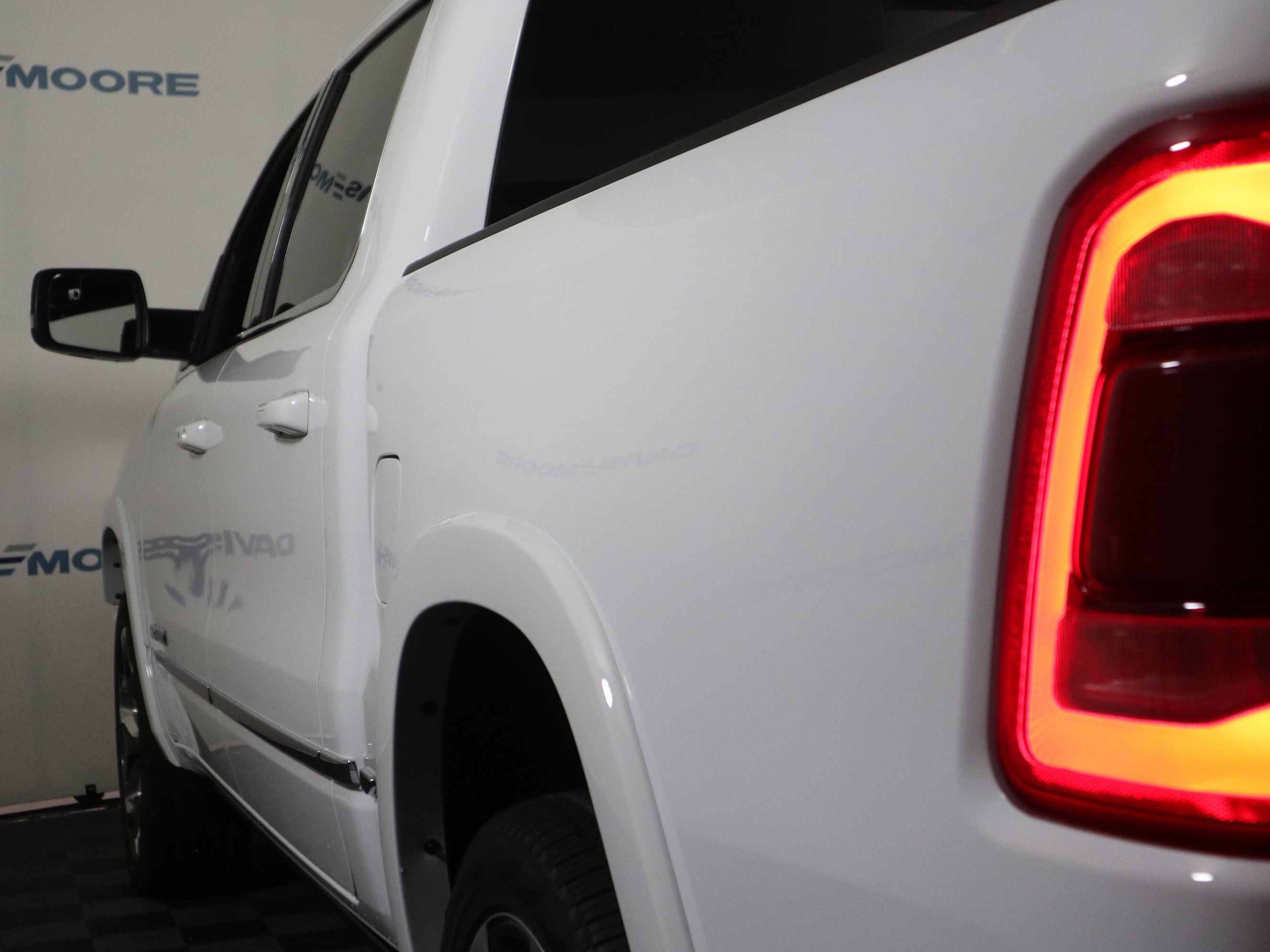 Used 2024 RAM 1500 Limited image 10