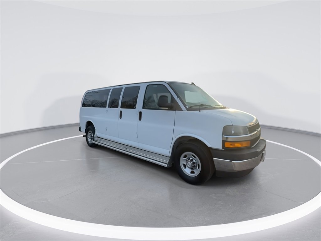 Used 2018 Chevrolet Express 3500 LT w/ LT Preferred Equipment Group image 2