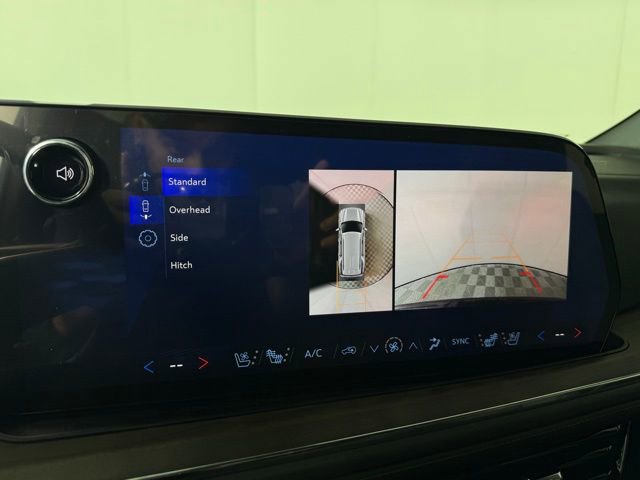 Used 2025 Chevrolet Tahoe High Country image 22