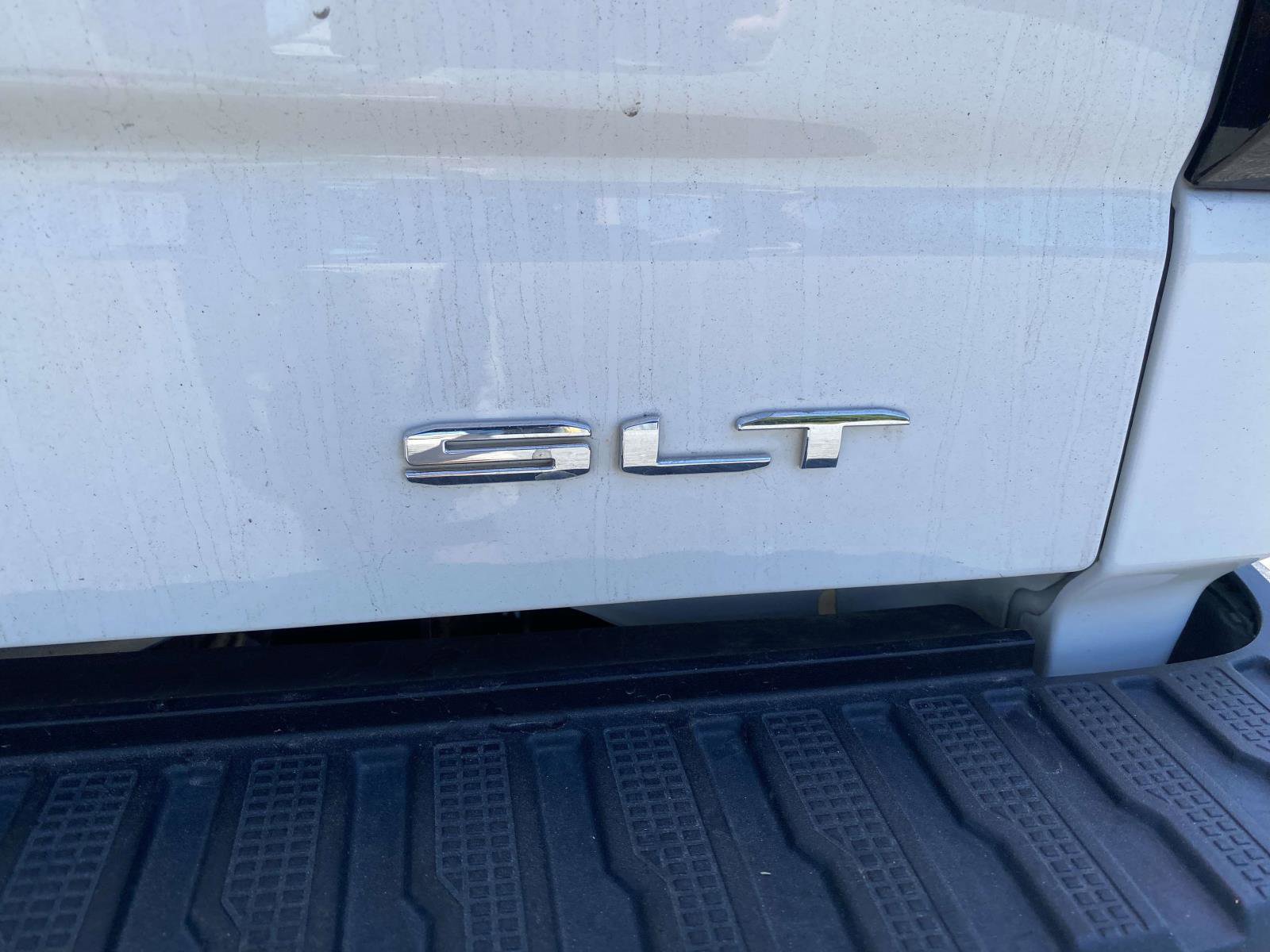 Used 2020 GMC Sierra 1500 SLT w/ SLT Premium Package AWD/4WD image 11