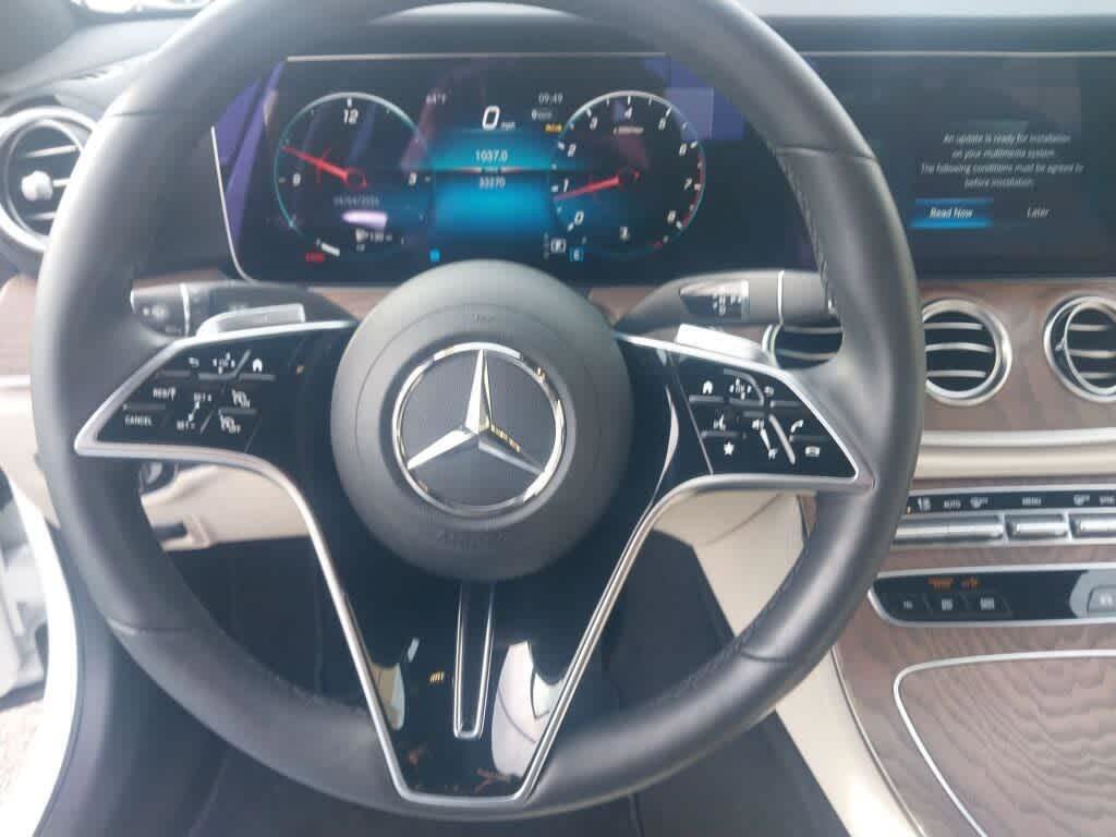 Used 2023 Mercedes-Benz E 350 4MATIC Sedan image 8