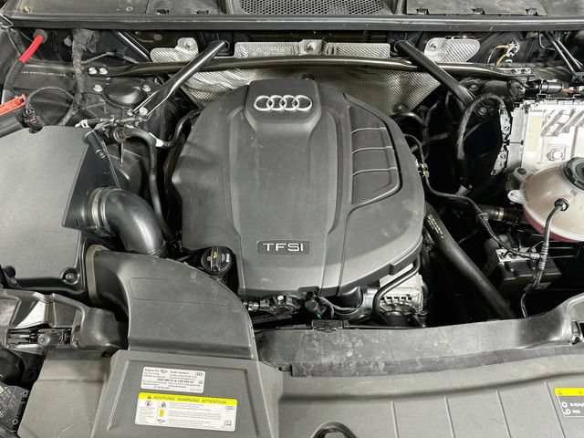 Used 2020 Audi Q5 2.0T Titanium Premium Plus AWD/4WD image 23
