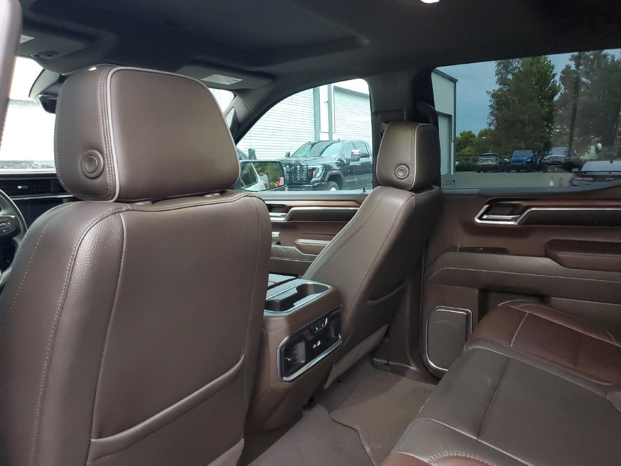 Used 2024 GMC Sierra 1500 Denali w/ Denali Reserve Package AWD/4WD image 10