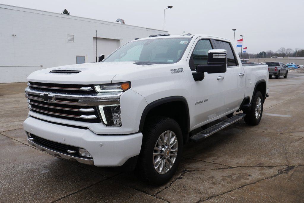Used 2023 Chevrolet Silverado 2500 High Country w/ Technology Package image 4