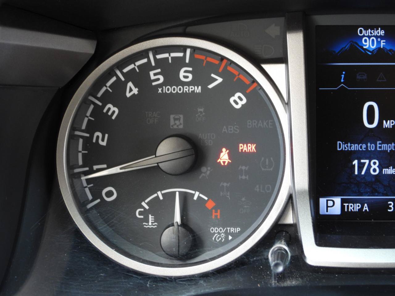 Used 2022 Toyota Tacoma SR5 w/ Technology Package RWD image 70