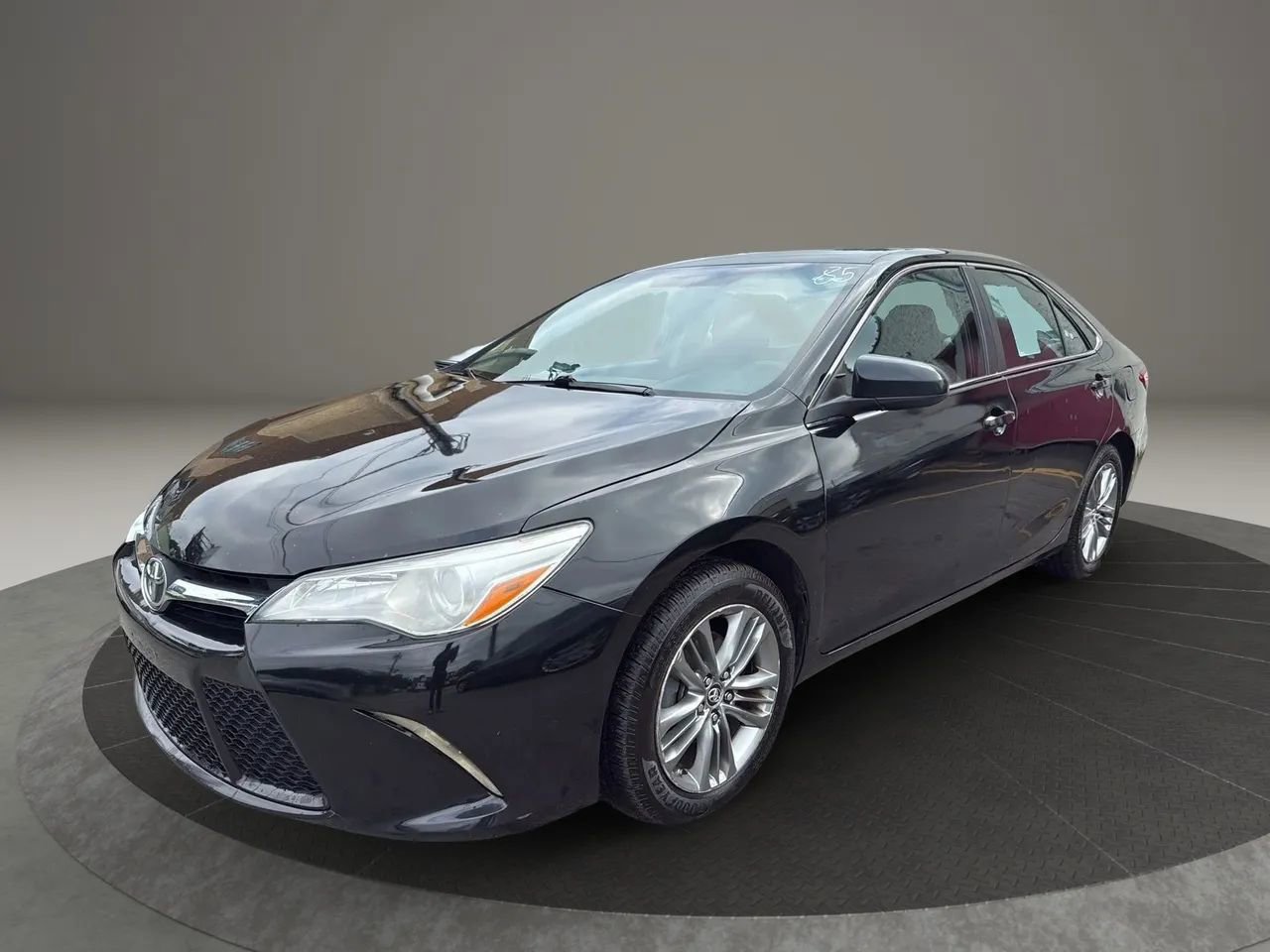 Used 2016 Toyota Camry LE