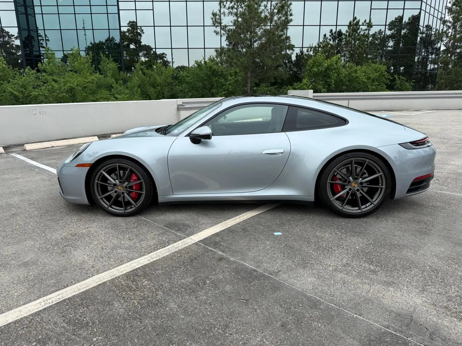 Used 2021 Porsche 911 Carrera 4S AWD/4WD image 32