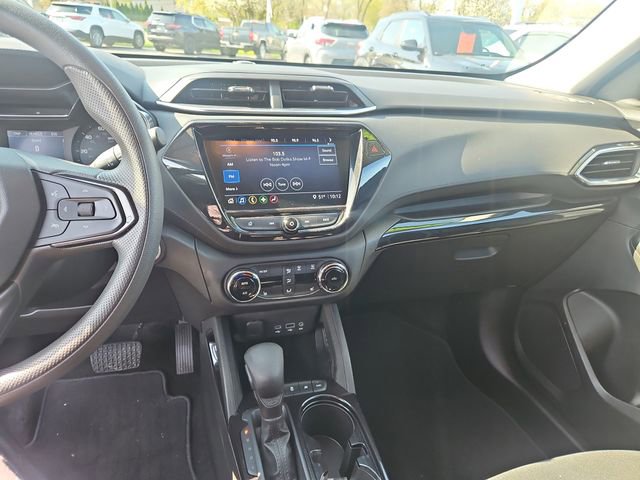 Used 2023 Chevrolet TrailBlazer LT w/ Convenience Package image 18