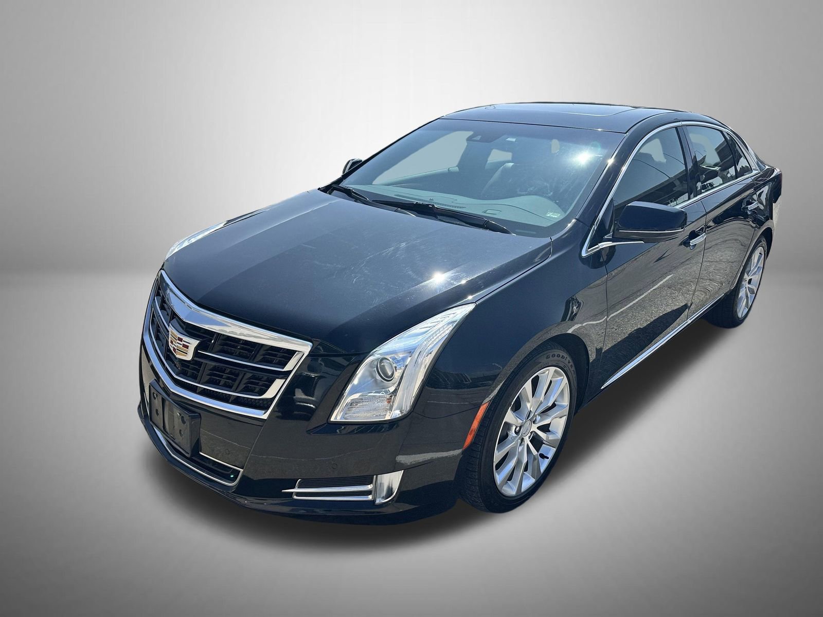 Used 2017 Cadillac XTS Luxury w/ Driver Awareness Package image 1