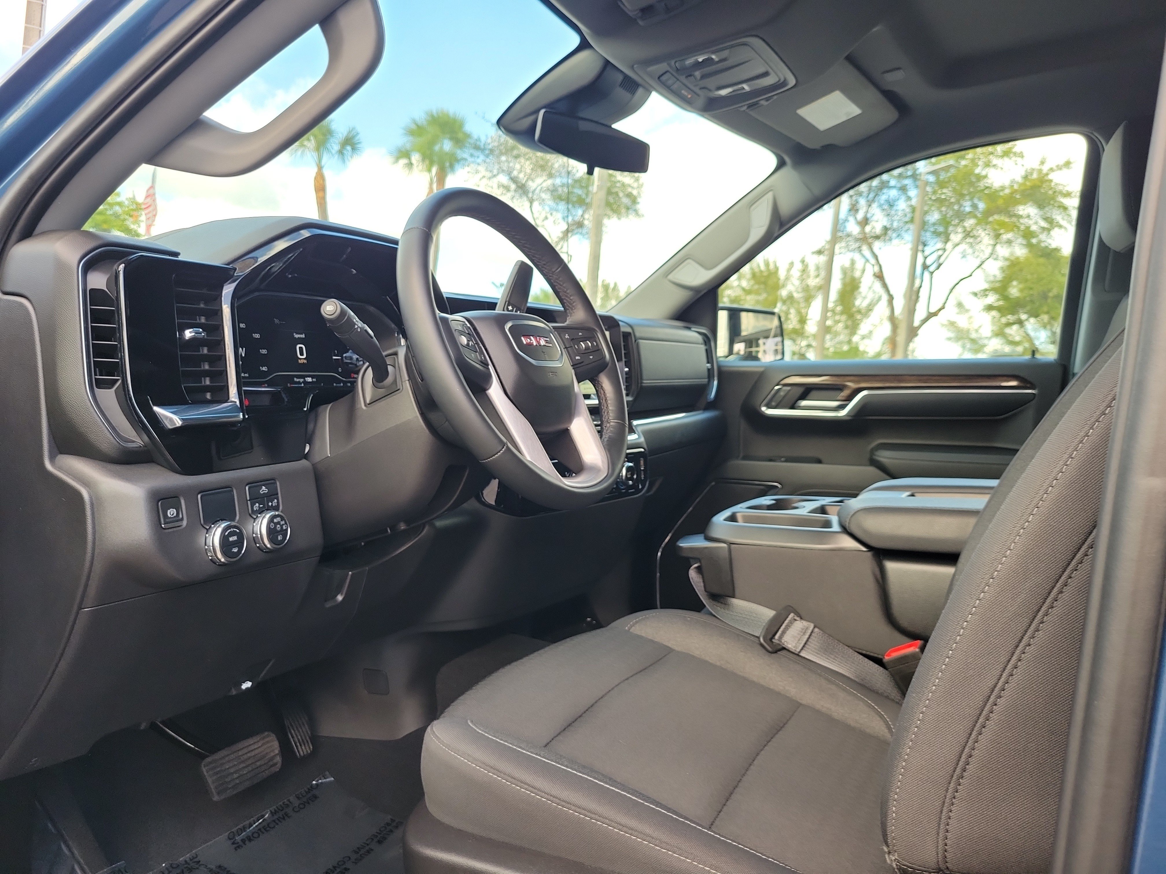Used 2024 GMC Sierra 1500 Elevation RWD image 9