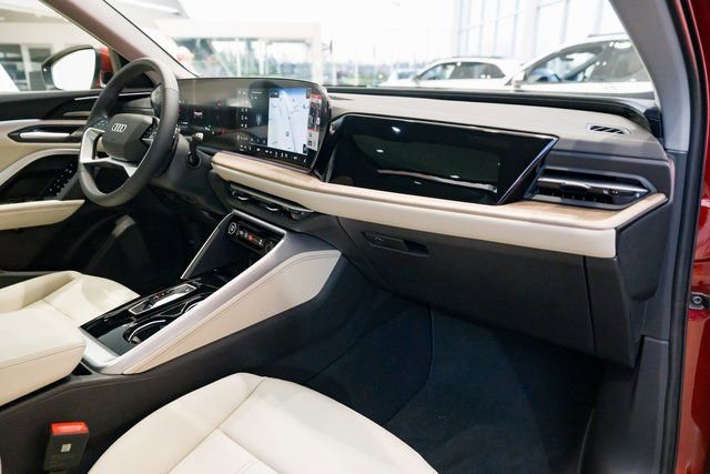 Used 2025 Audi Q5 Premium Plus image 31