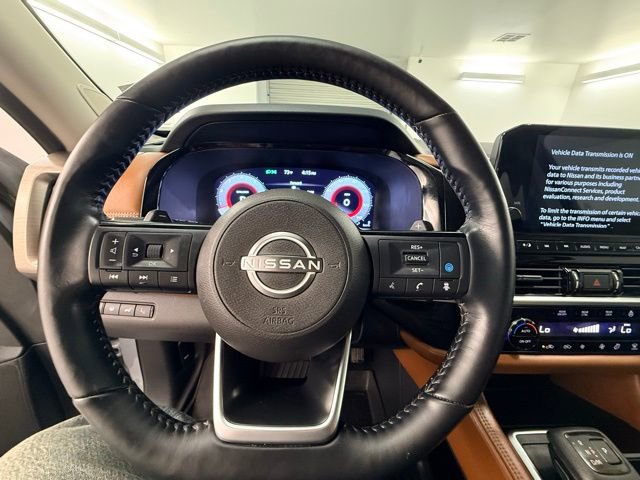 Used 2024 Nissan Pathfinder Platinum w/ Black Appearance Package FWD image 22