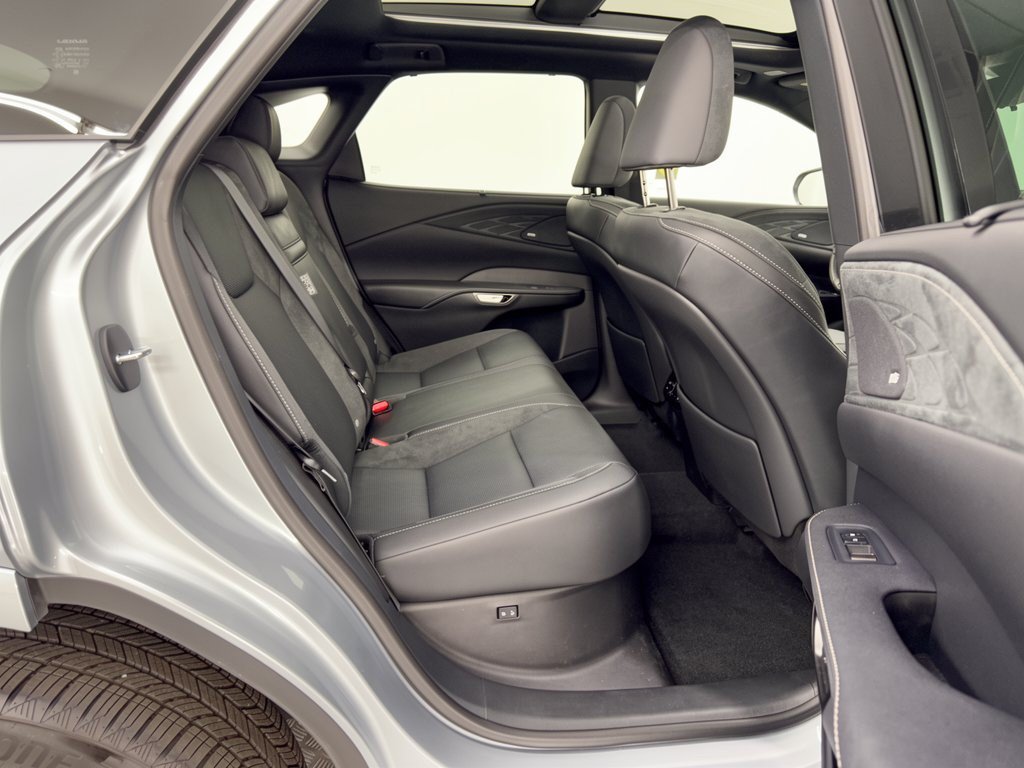 Certified 2026 Lexus RX 350 AWD w/ Convenience Package image 30