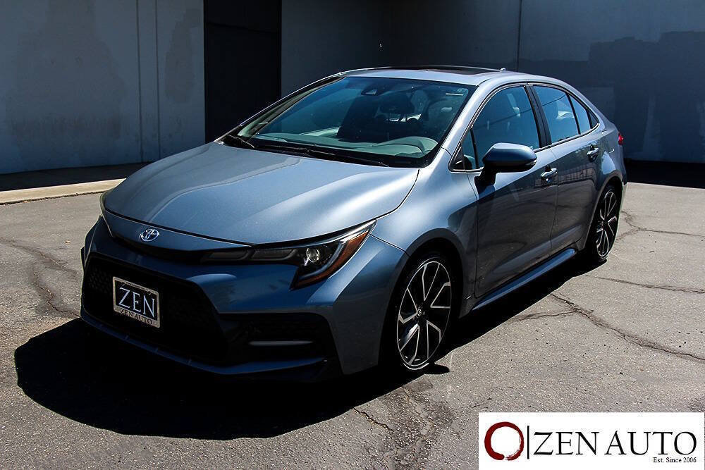 Used 2020 Toyota Corolla XSE FWD image 3
