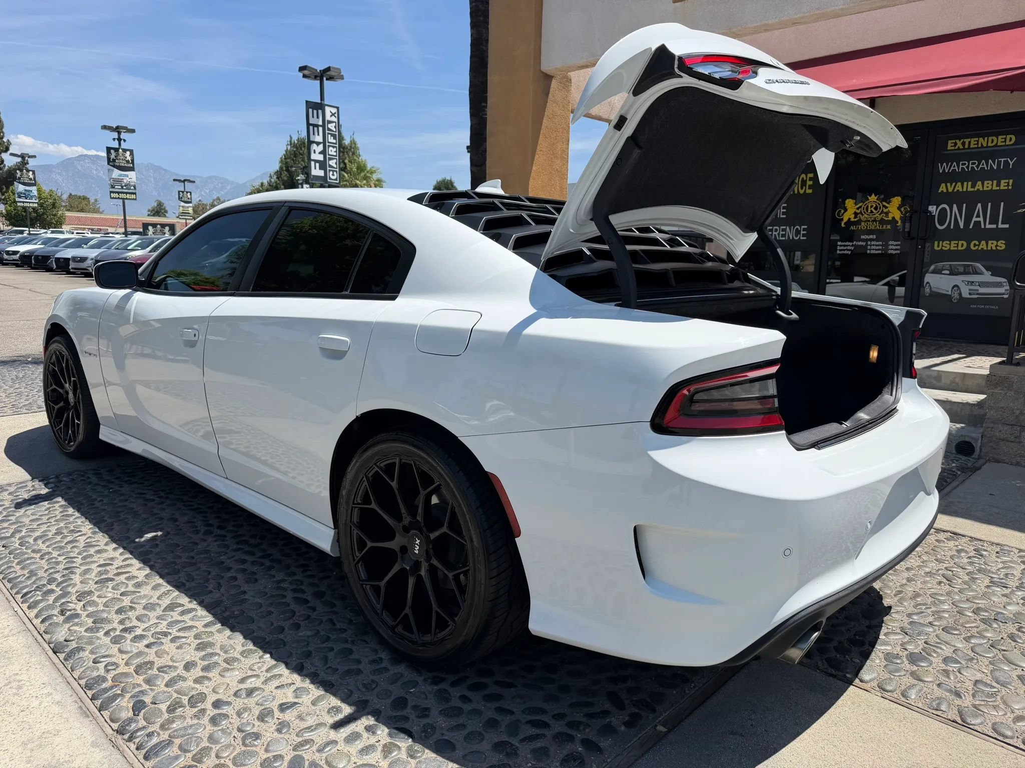 Used 2020 Dodge Charger R/T RWD image 15