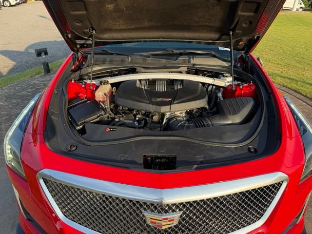 Used 2019 Cadillac CTS V w/ Carbon Fiber Package RWD image 31