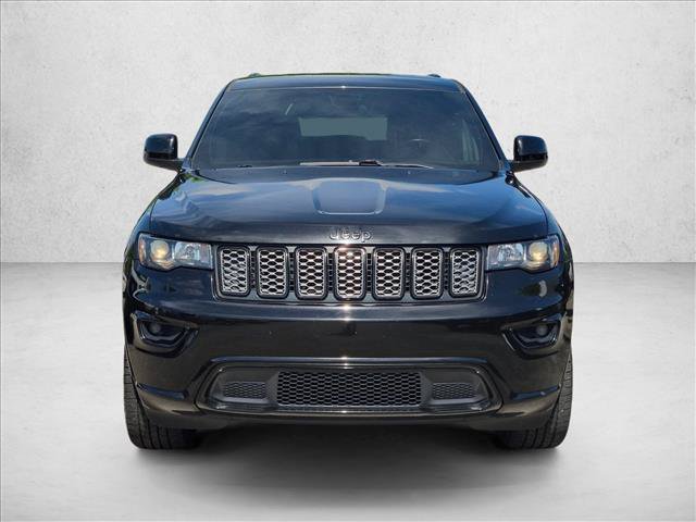 Used 2021 Jeep Grand Cherokee Laredo X AWD/4WD image 2