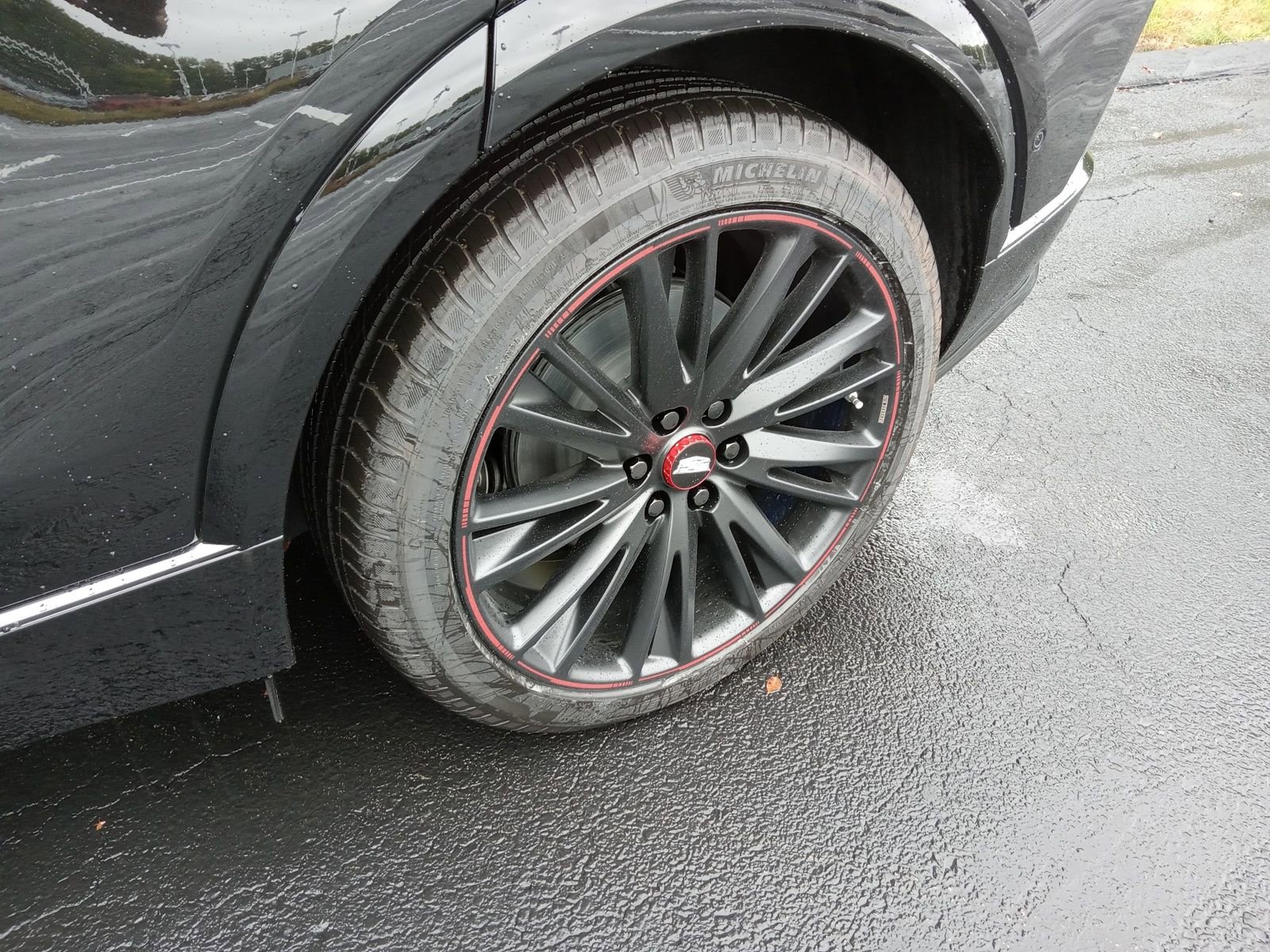 New 2025 Cadillac Lyriq Sport w/ LPO, Red Accent Package image 6