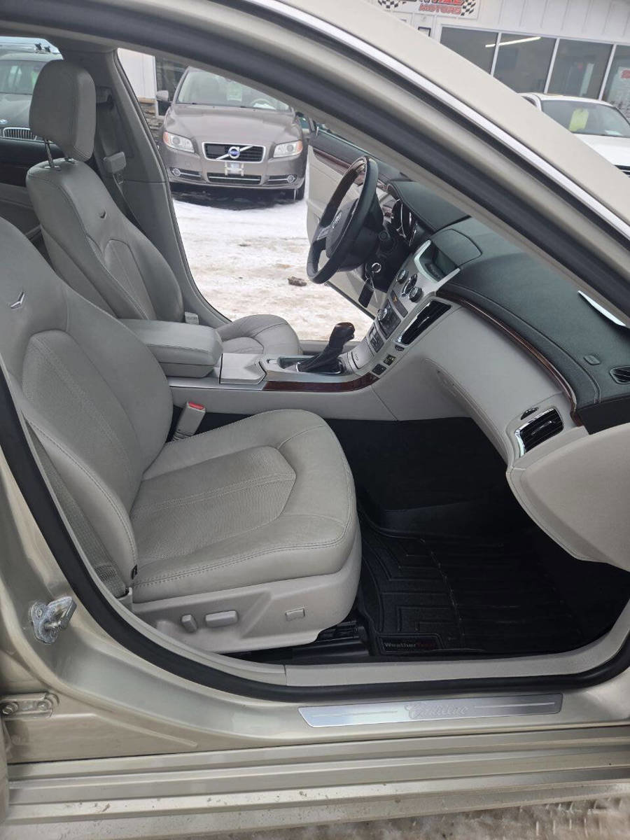 Used 2013 Cadillac CTS Luxury w/ Wood Trim Package image 18