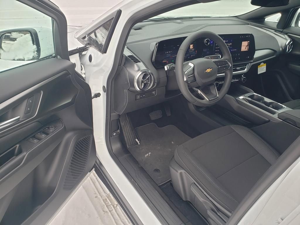 New 2026 Chevrolet Equinox EV LT image 12