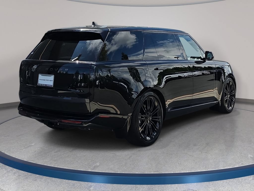 New 2026 Land Rover Range Rover Long Wheelbase SE AWD/4WD image 8