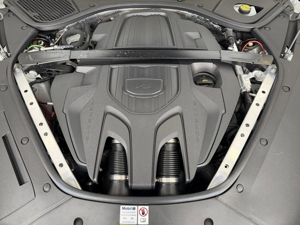 Used 2023 Porsche Panamera 4 Platinum Edition AWD/4WD image 27