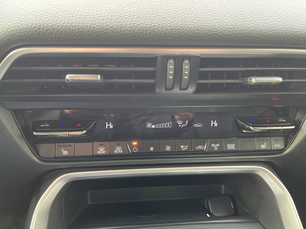 Certified 2025 MAZDA CX-90 3.3 Turbo w/ Preferred Package image 17