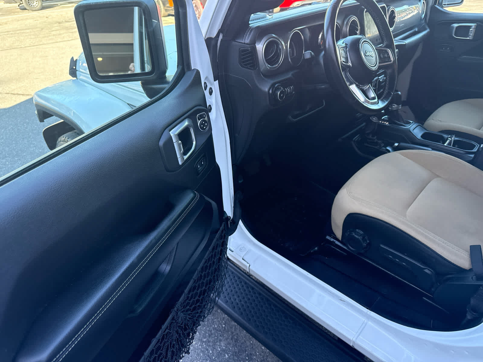 Certified 2021 Jeep Wrangler Unlimited Sahara AWD/4WD image 14
