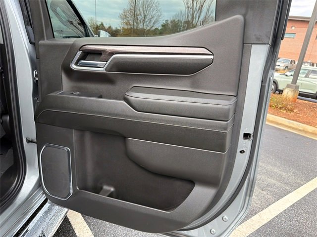 Used 2023 Chevrolet Silverado 1500 LTZ w/ LTZ Premium Package image 16