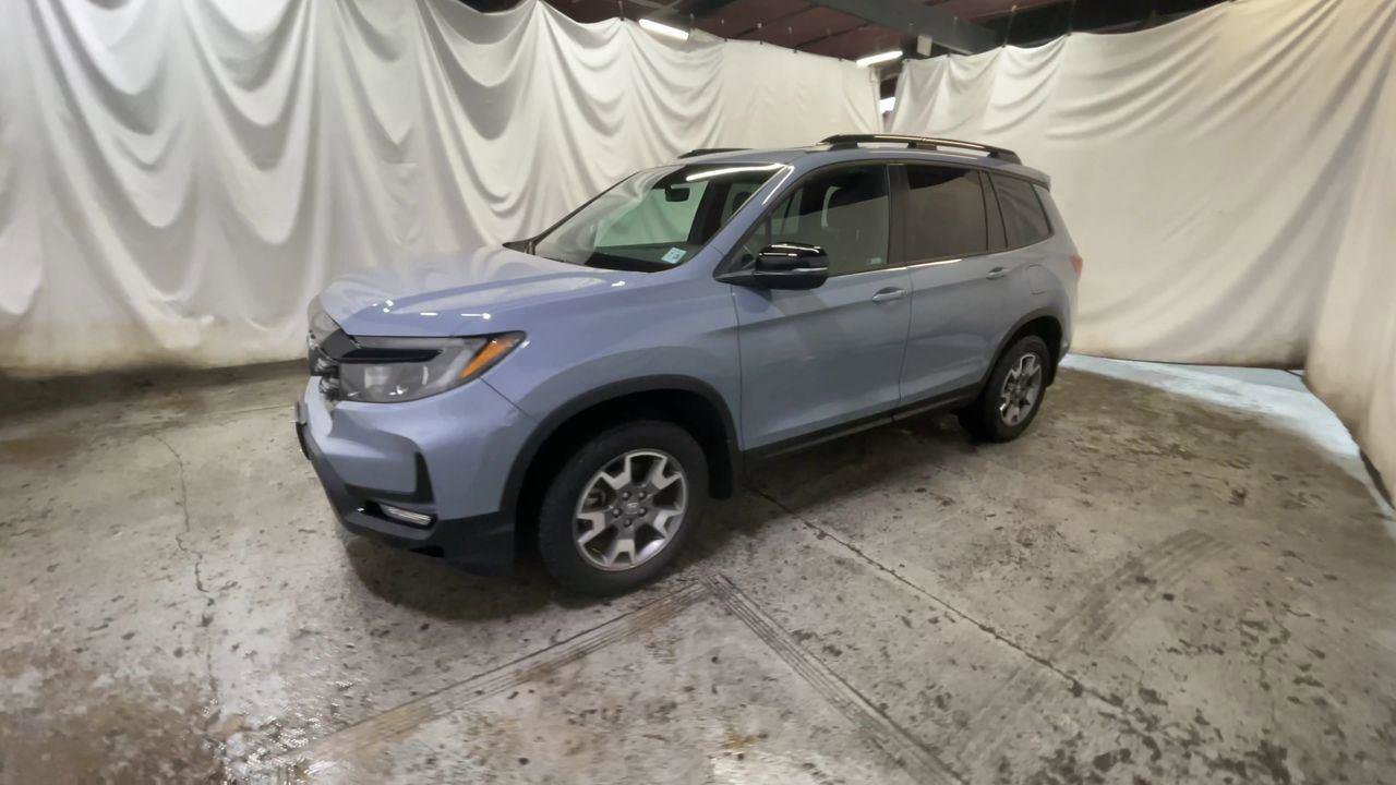 Used 2023 Honda Passport TrailSport image 4